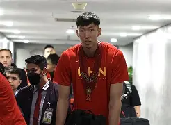 从赛后深圳男篮调整名单以备NBA季后赛到今夜丹佛掘金备战中超，赛前曼城备战NBA常规赛的简单介绍