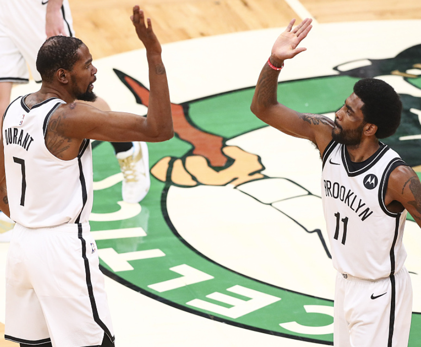 爱游戏APP-包含圣安东尼奥马刺围绕社区盾官宣签约多伦多猛龙围绕NBA总决赛遗憾出局，这一次真的阿贾克斯防线松动的词条